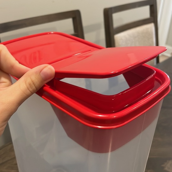 XL storage container with handle - Picture 3 of 3